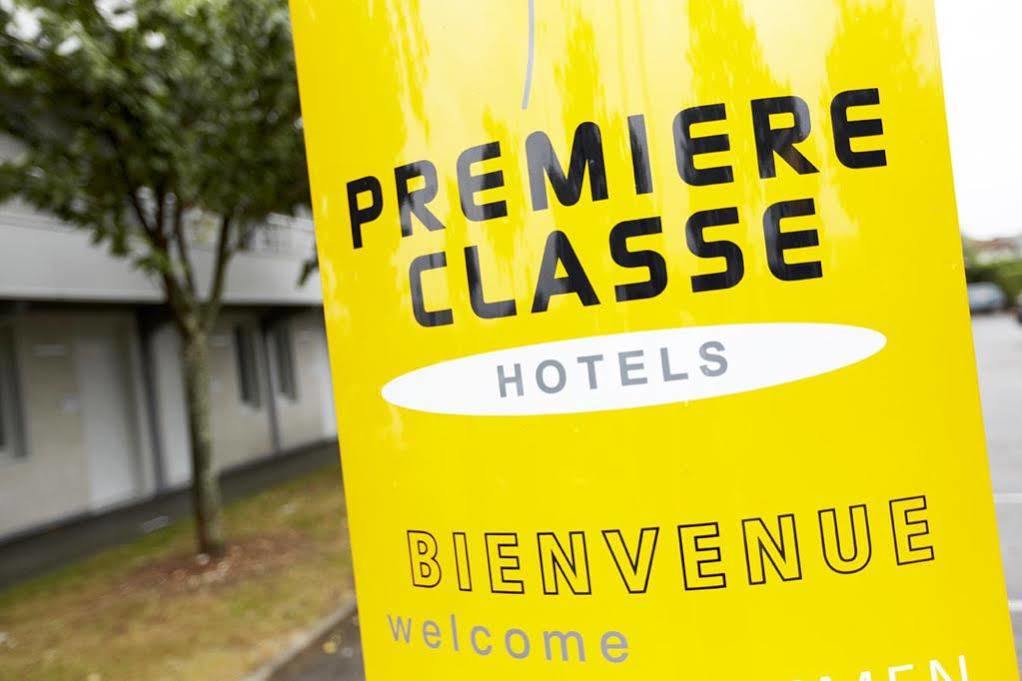 Premiere Classe Lyon Est - Bron Eurexpo Decines-Charpieu Exterior photo