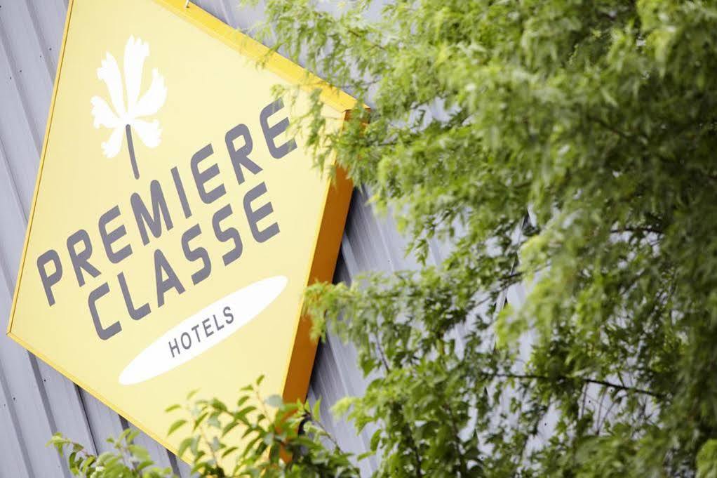 Premiere Classe Lyon Est - Bron Eurexpo Decines-Charpieu Exterior photo